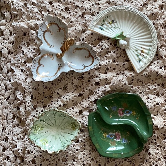 ⚜️🧶 Vintage Hand Crocheted Table Cloth or Cover 42”X 52” - Picture 12 of 16